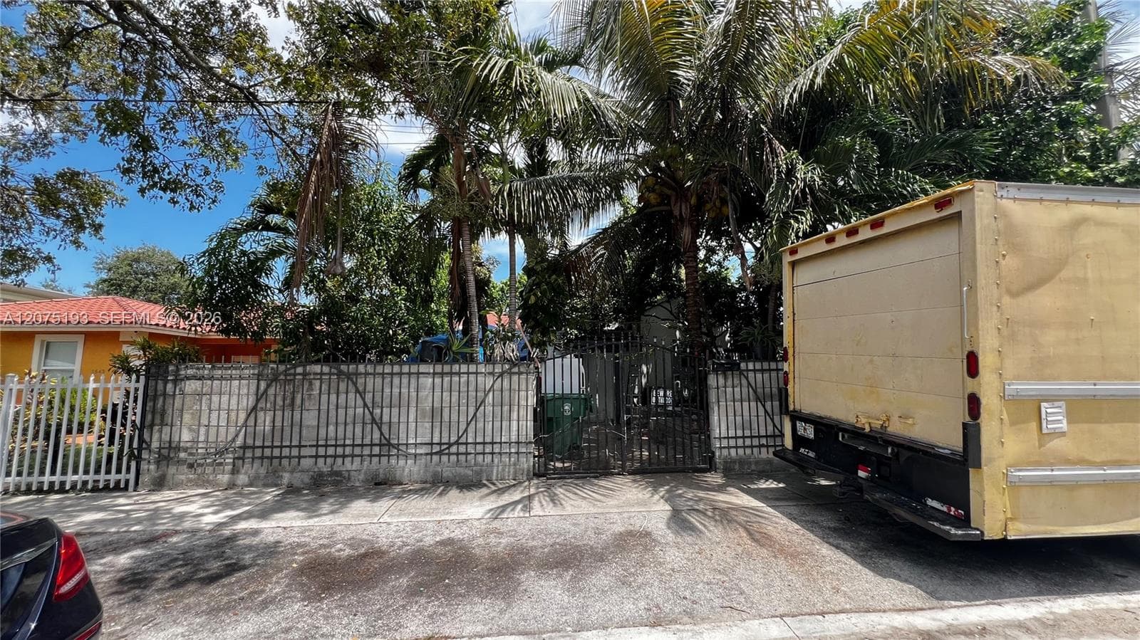 1531 NW 59th St, Miami, FL 33142 photo 2