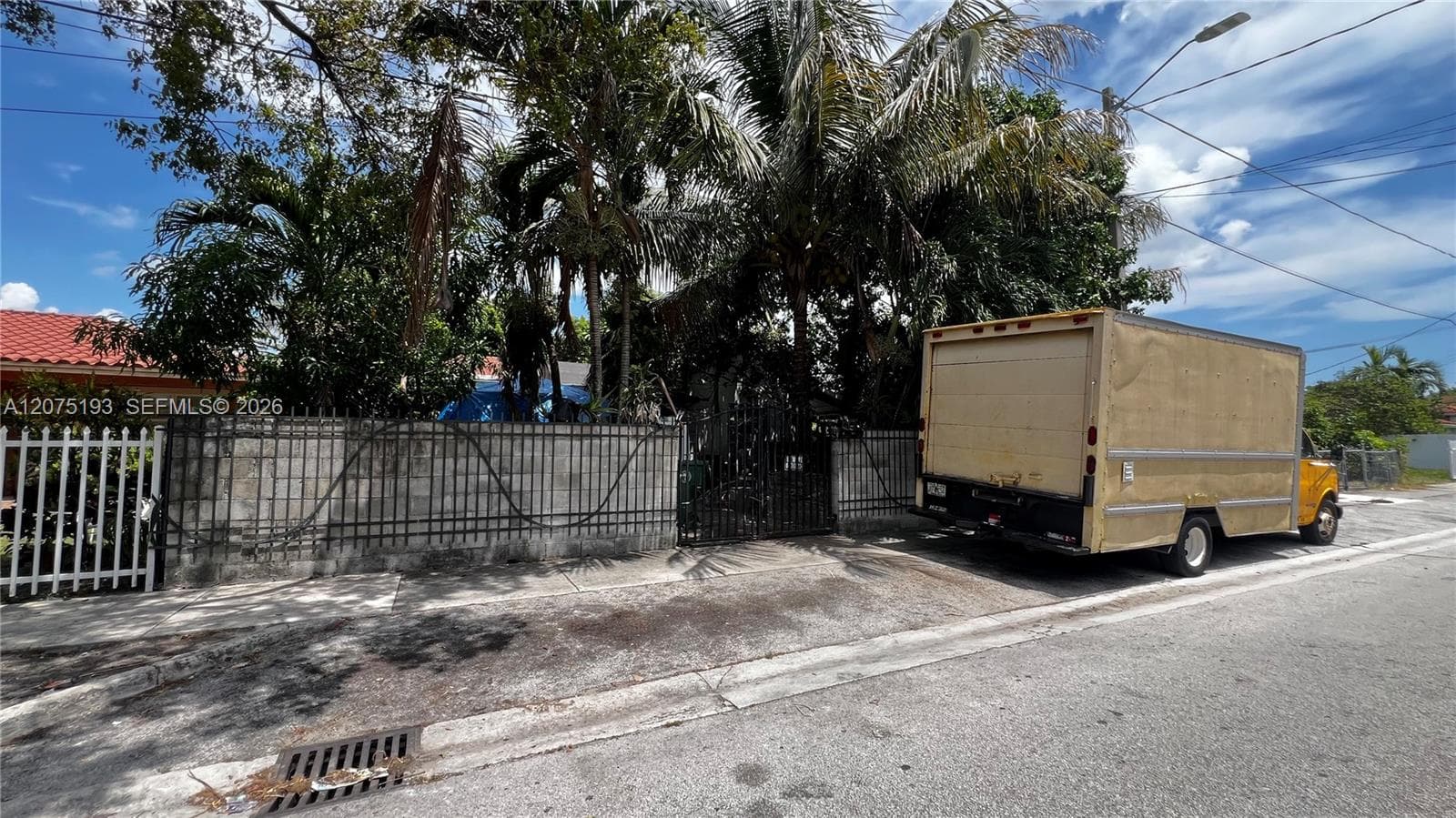 1531 NW 59th St, Miami, FL 33142 photo 4