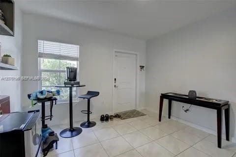 565 NE 5th Pl, Florida City, FL 33034 photo 4