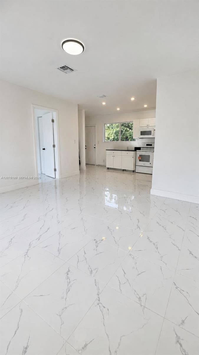 901 NW 116th St # 0, Miami, FL 33168 photo 5
