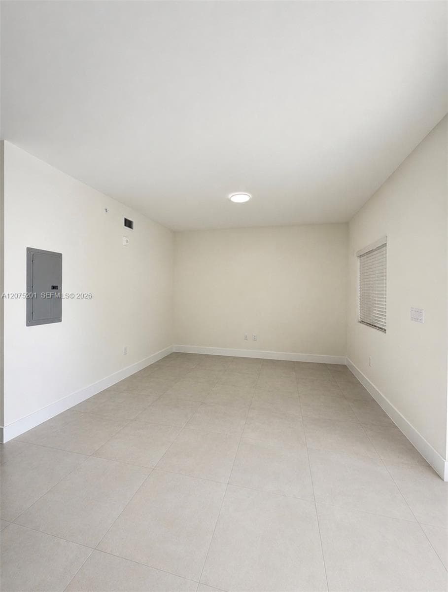 310 E 7th St # 203, Hialeah, FL 33010 photo 4