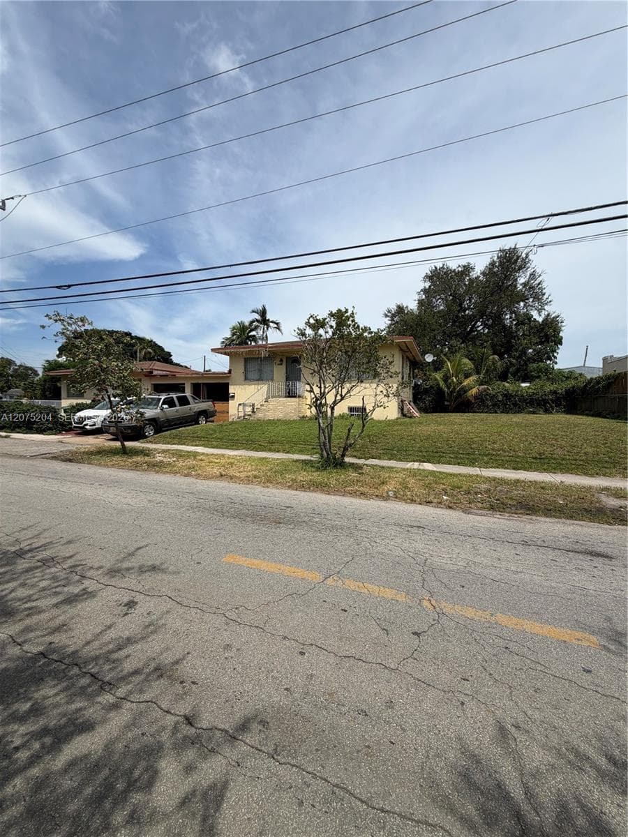 3231 NW 19th Ave, Miami, FL 33142 photo 3