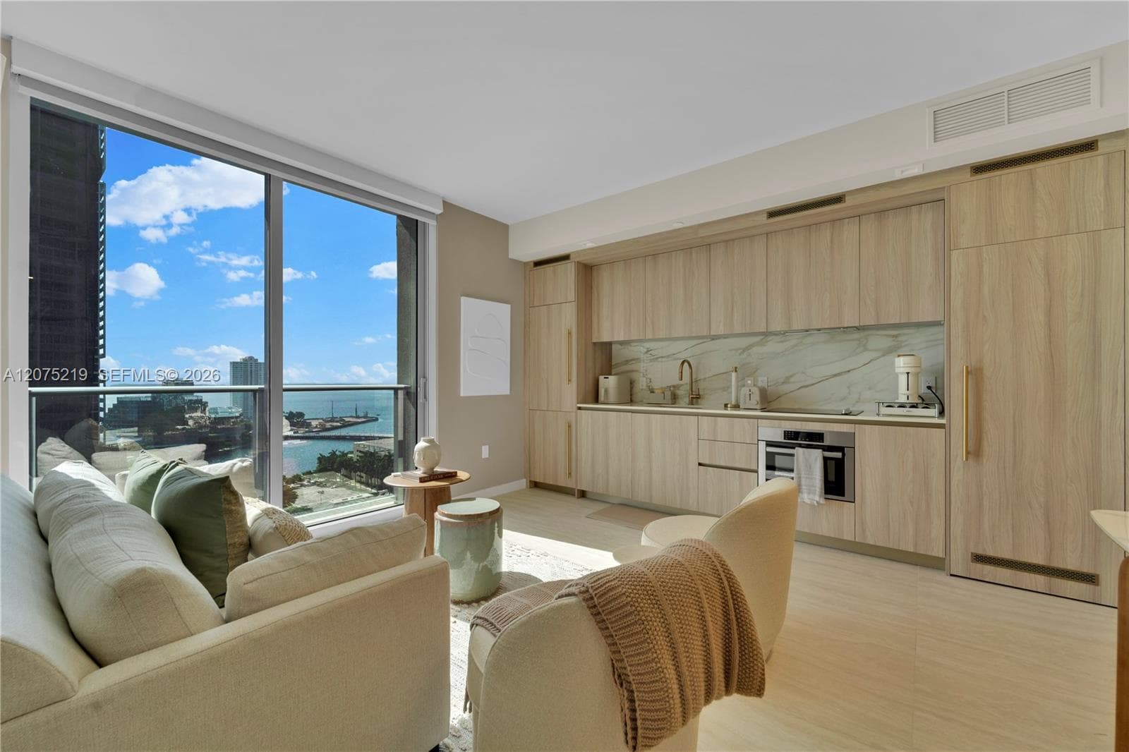 77 SE 5th # 2115, Miami, FL 33131 photo 5