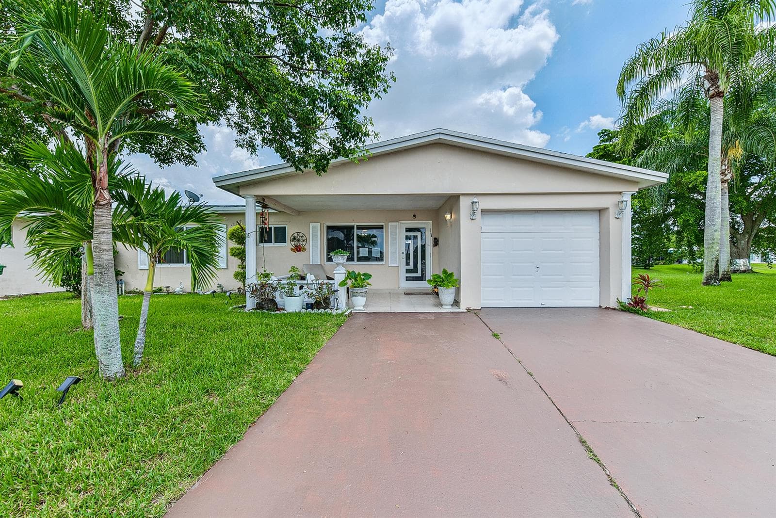 7190 NW 10TH Court, Margate, FL 33063 photo 2