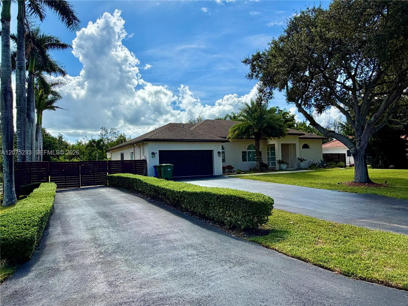 5600 SW 199th Ave, Pembroke Pines, FL 33332 photo 2