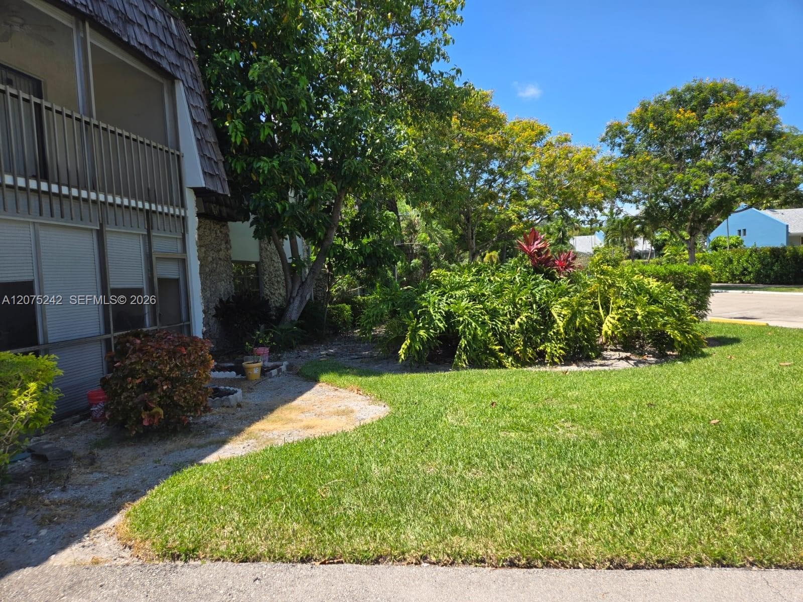 3105 Oakland Shores Dr # J101, Oakland Park, FL 33309 photo 3