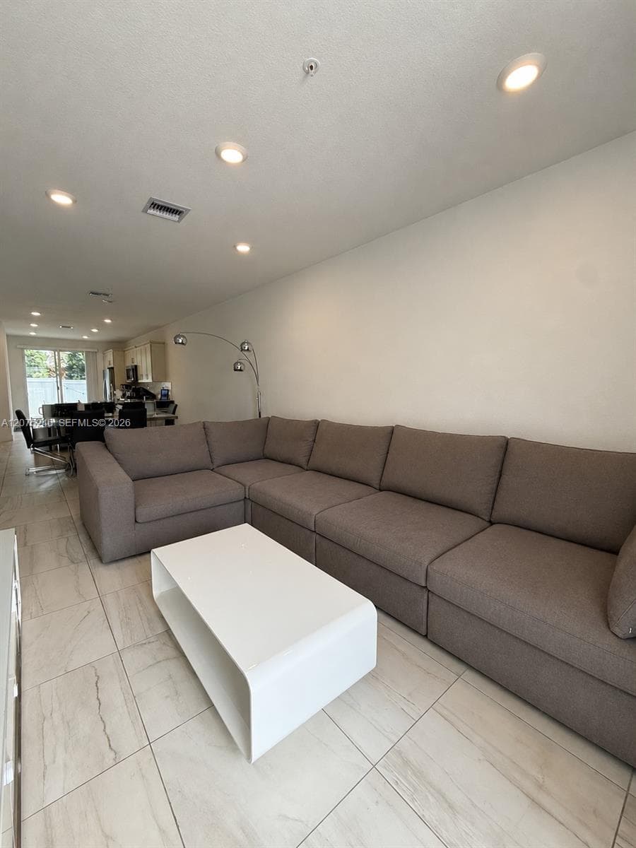 181 SW 170th Ave, Pembroke Pines, FL 33027 photo 3