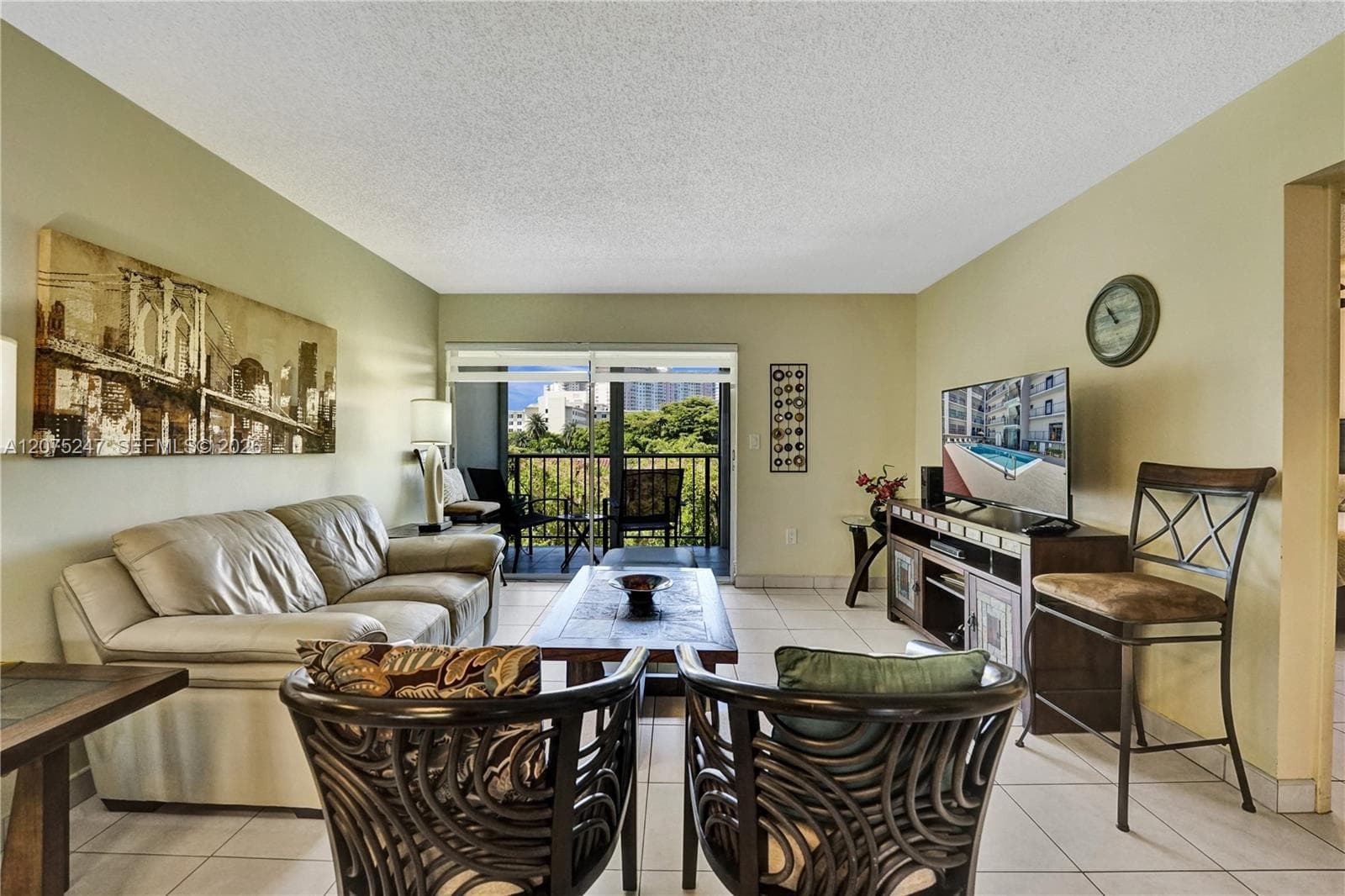 201 178th Dr # 403, Sunny Isles Beach, FL 33160 photo 3