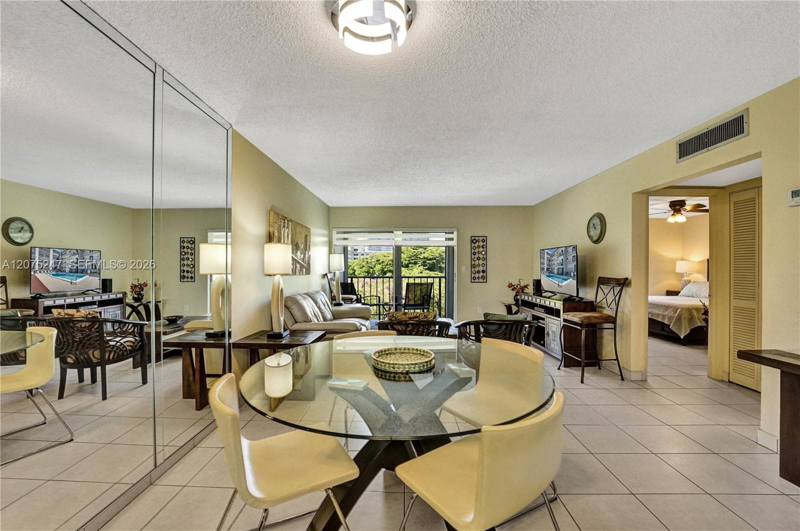 201 178th Dr # 403, Sunny Isles Beach, FL 33160 photo 4