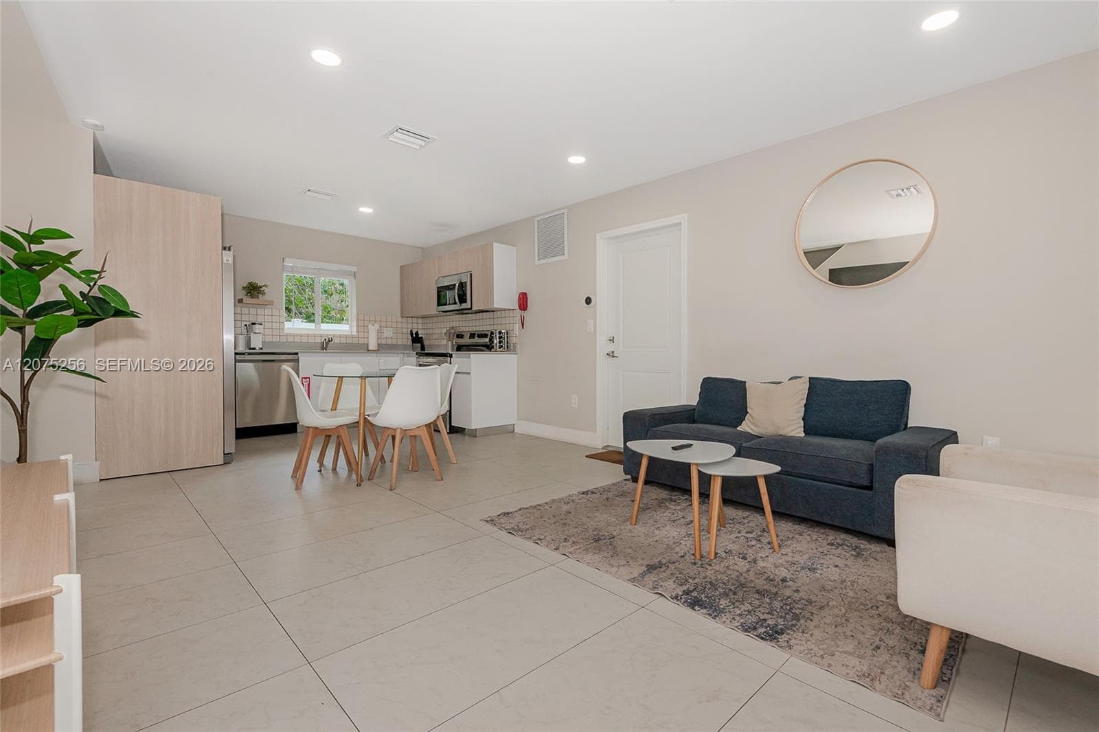 507 NW 8th Ave # 1, Fort Lauderdale, FL 33311 photo 3