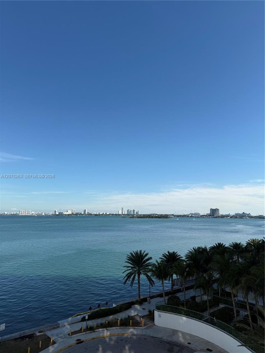 555 NE 30th St # 603, Miami, FL 33137