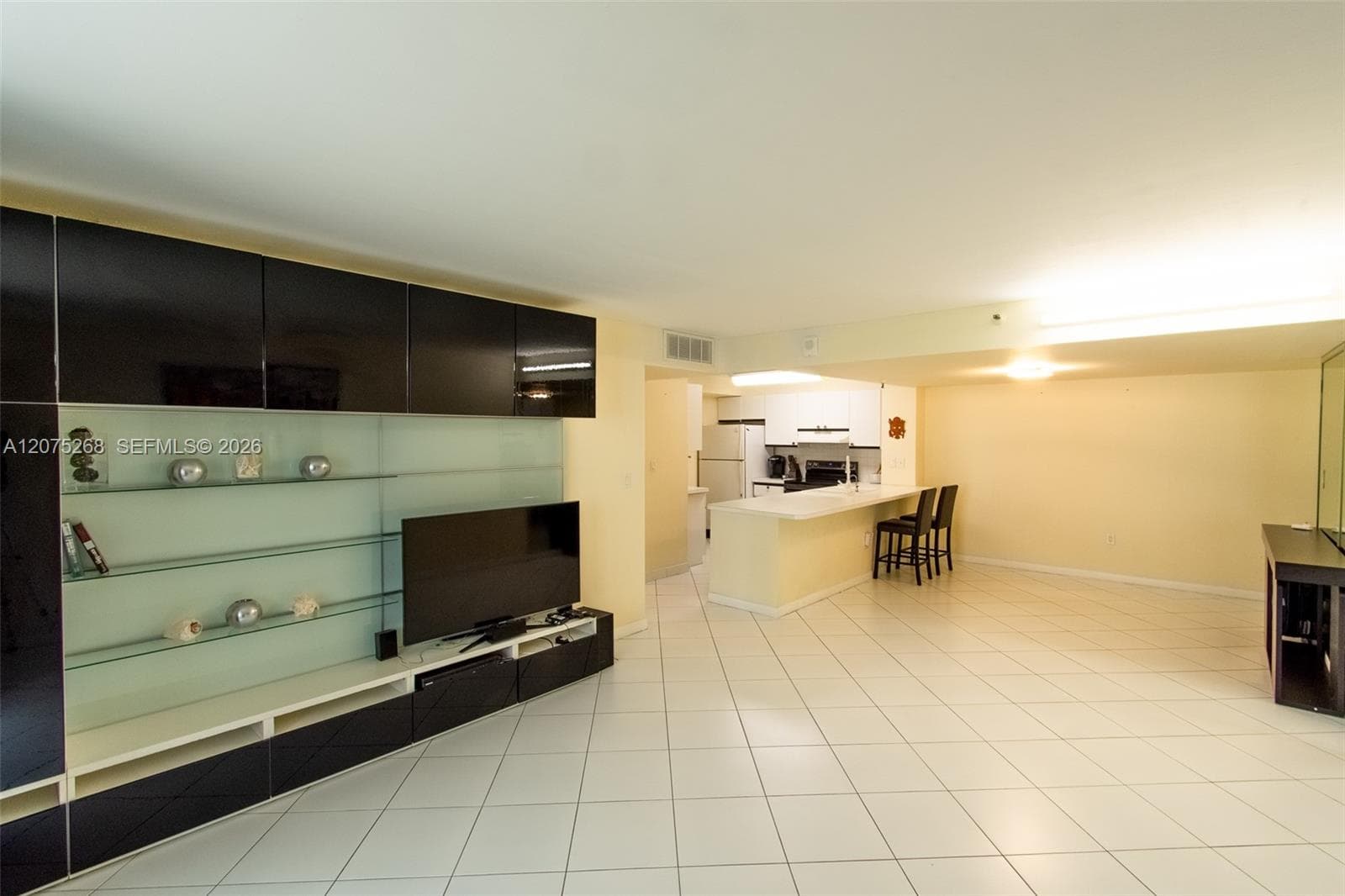 1623 Collins Ave # 312, Miami Beach, FL 33139 photo 4