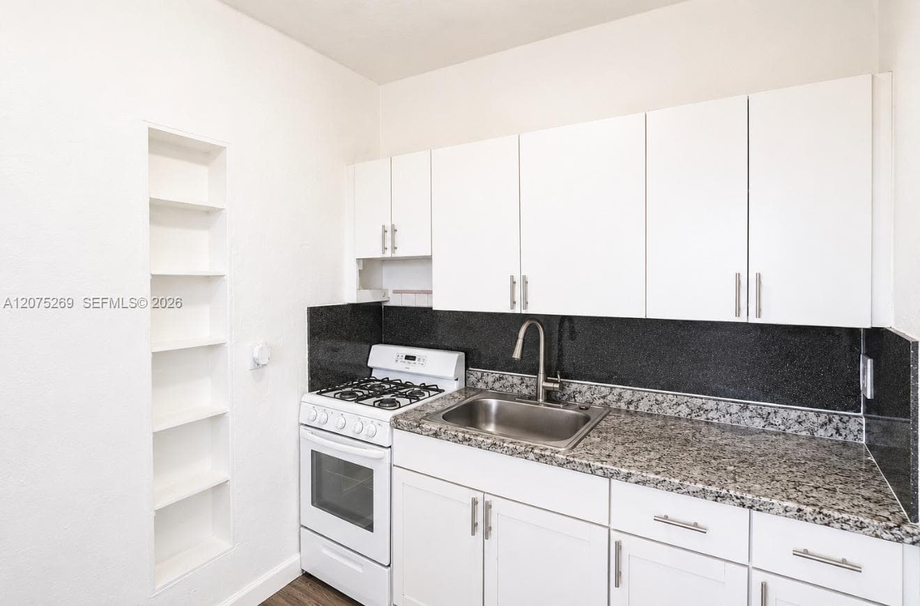 2300 W Flagler St # 18, Miami, FL 33135 photo 2