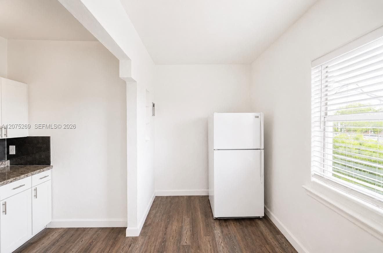 2300 W Flagler St # 18, Miami, FL 33135 photo 4