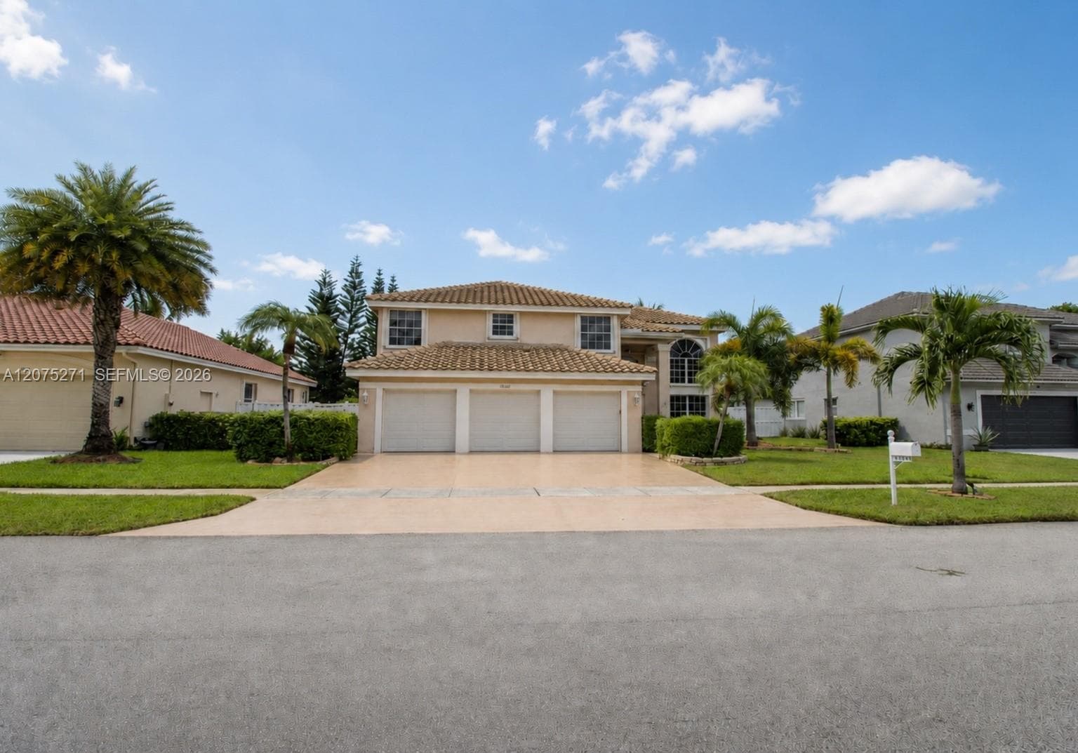 18341 NW 10th St, Pembroke Pines, FL 33029