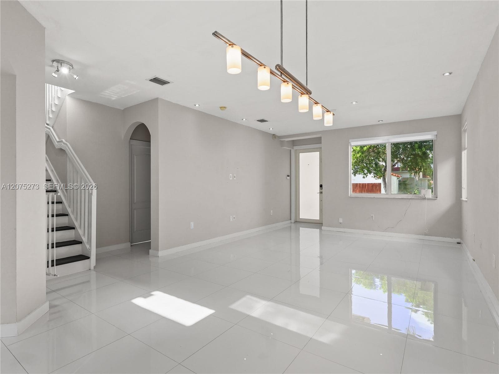 15392 SW 25th Ter, Miami, FL 33185 photo 4