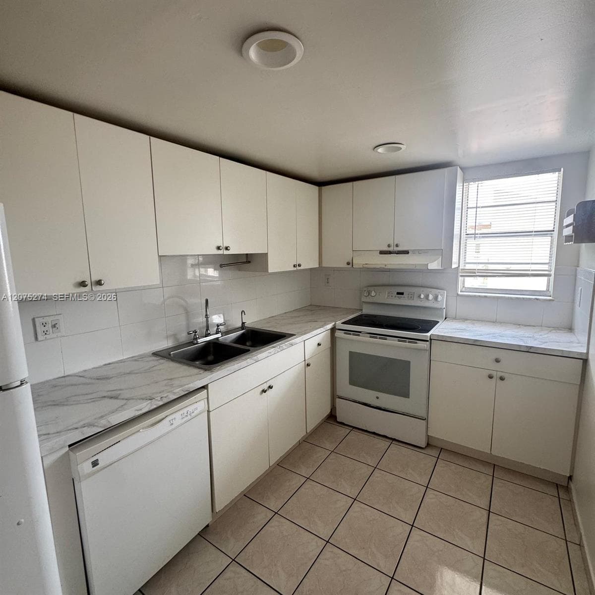 506 NW 87th Ave # 309, Miami, FL 33172 photo 3