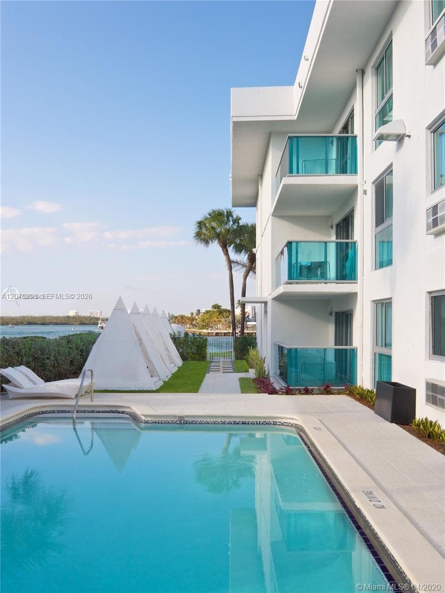 290 Bal Bay Dr # 104, Bal Harbour, FL 33154 photo 2
