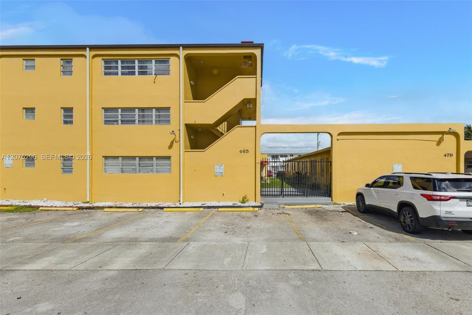 465 E 28th St # 18, Hialeah, FL 33013 photo 3