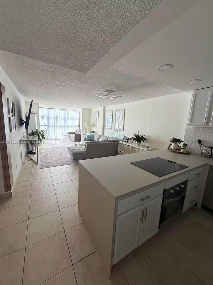 200 Leslie Dr # 427, Hallandale Beach, FL 33009