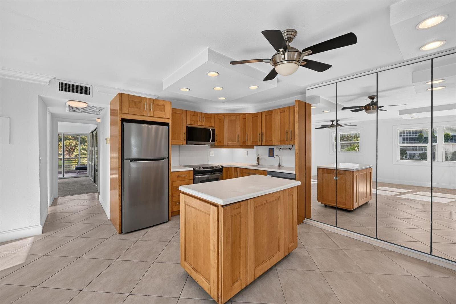 2044 Durham B, Deerfield Beach, FL 33442 photo 3