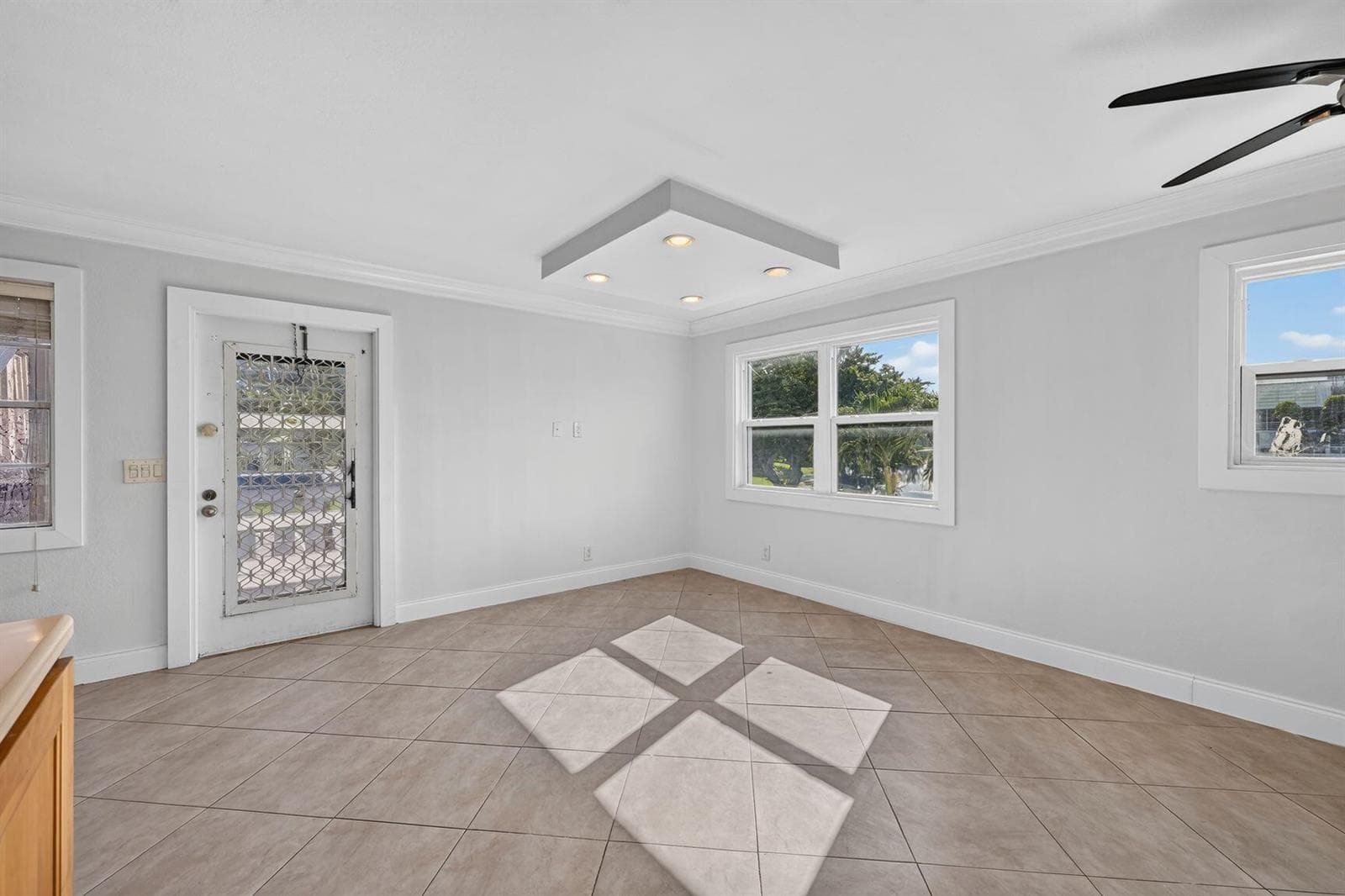 2044 Durham B, Deerfield Beach, FL 33442 photo 4