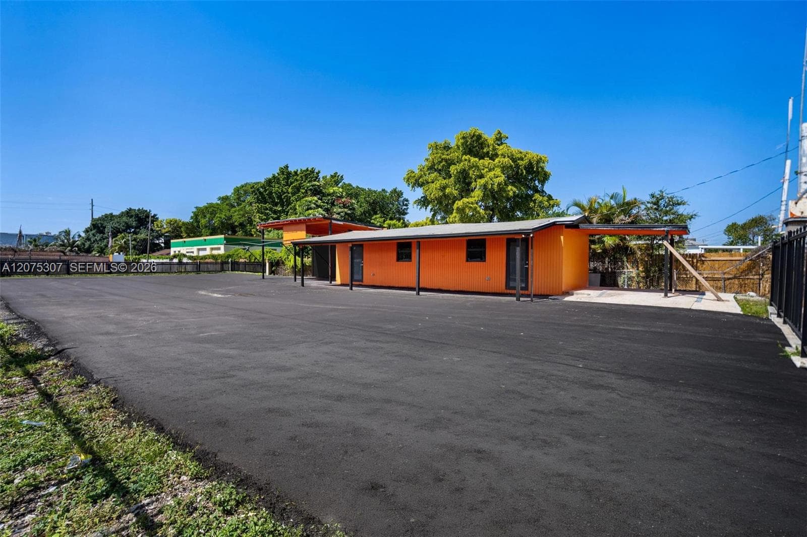 5960 NW 27th Ave, Miami, FL 33142
