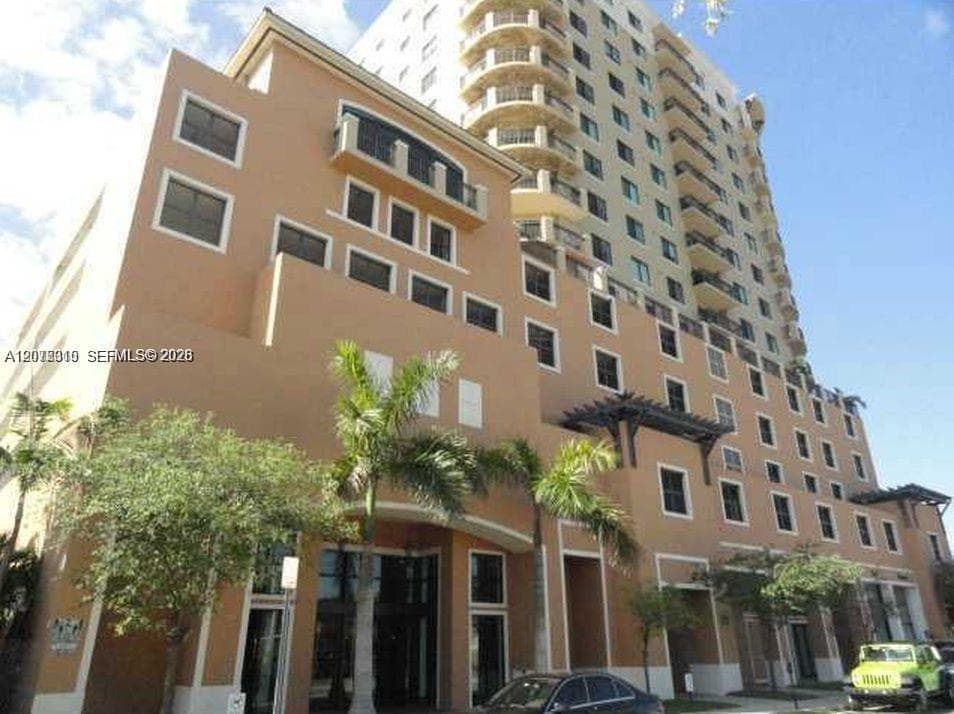 4242 NW 2nd St # 901, Miami, FL 33126 photo 2