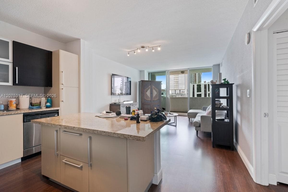 500 NE 29th St # 606, Miami, FL 33137 photo 4