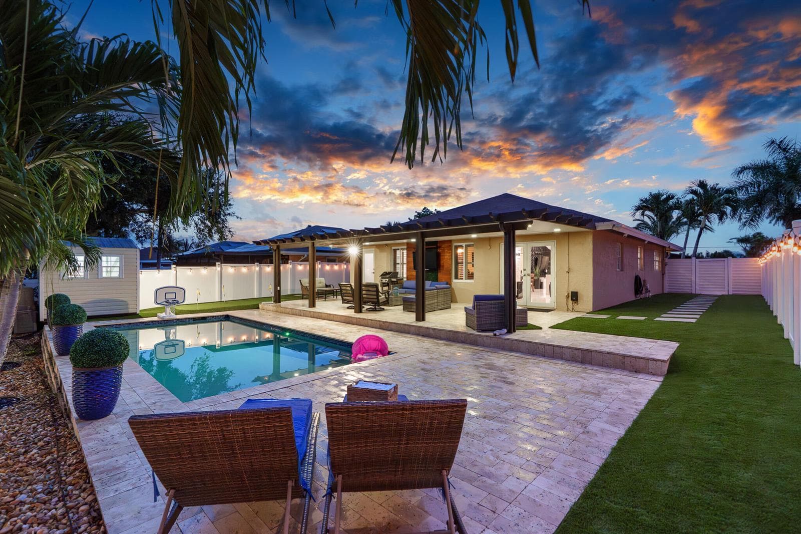 533 NE 1st Avenue, Deerfield Beach, FL 33441 photo 2