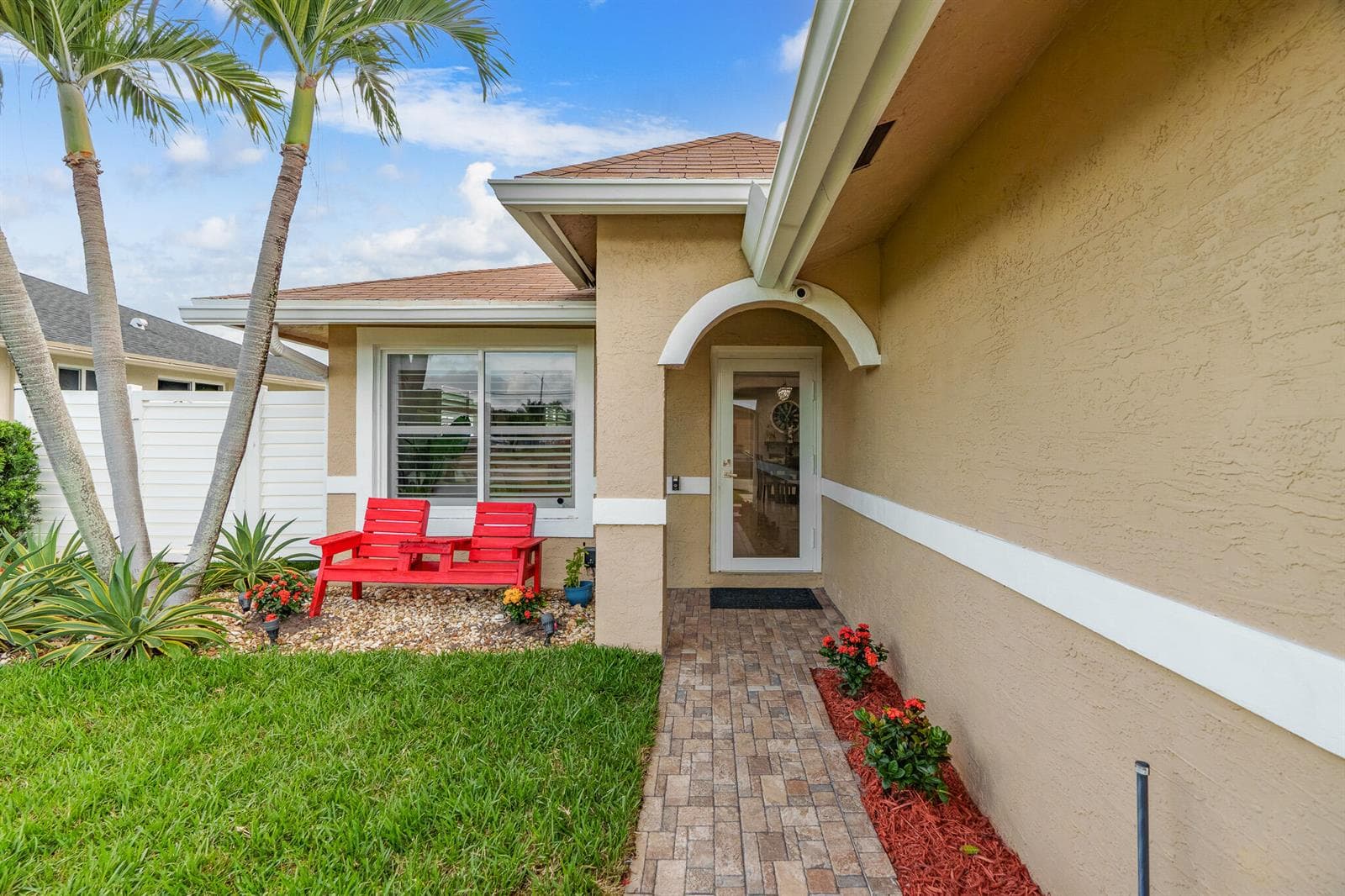 533 NE 1st Avenue, Deerfield Beach, FL 33441 photo 4