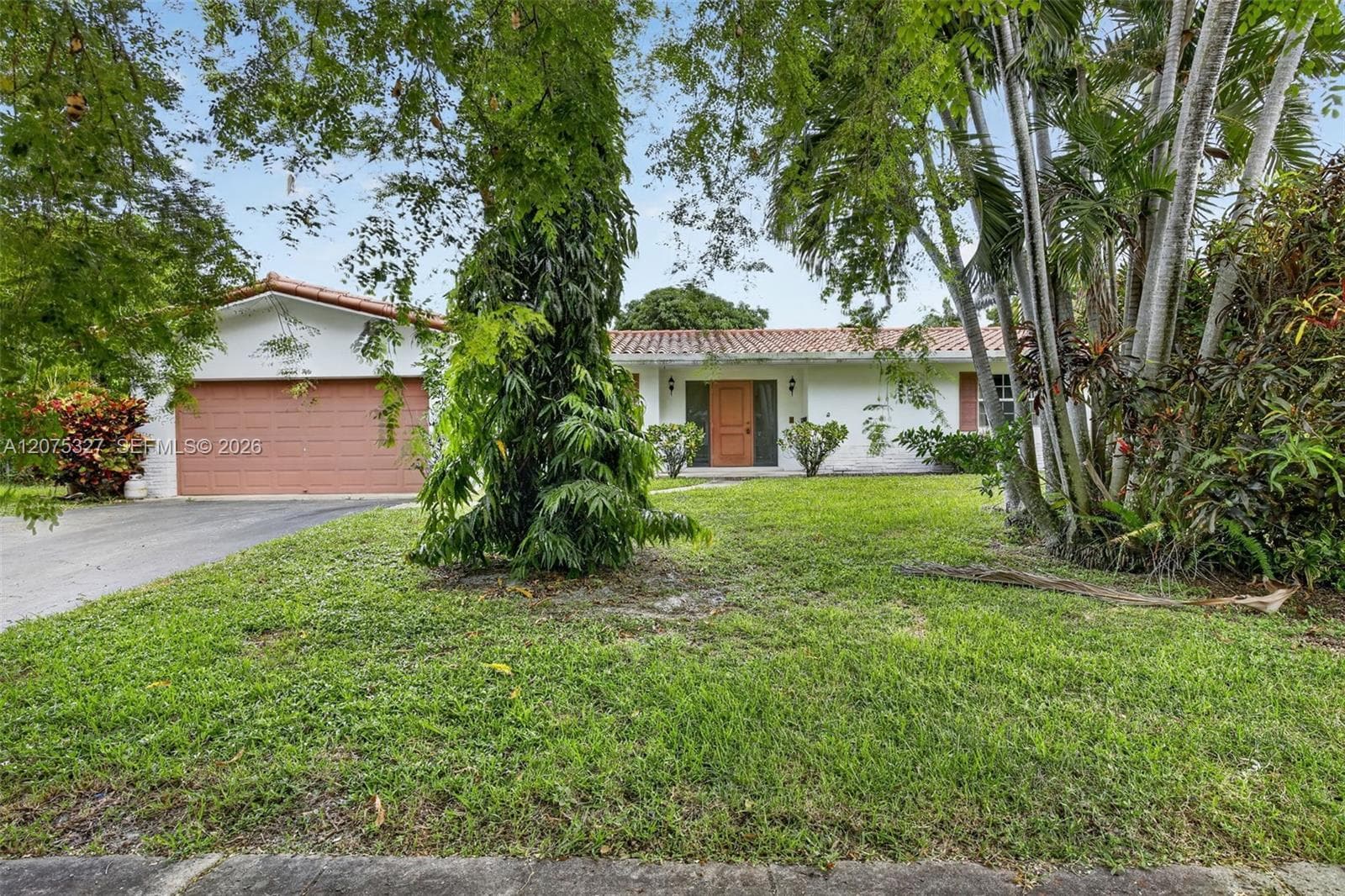 1350 NW 73rd Ave, Plantation, FL 33313 photo 2