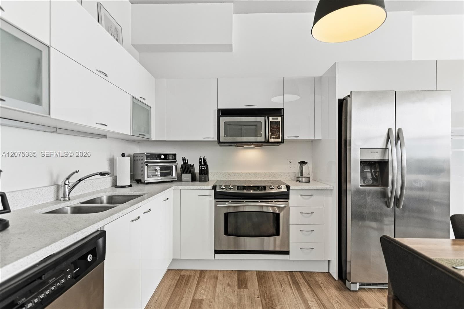 133 NE 2nd Ave # 2904, Miami, FL 33132 photo 2
