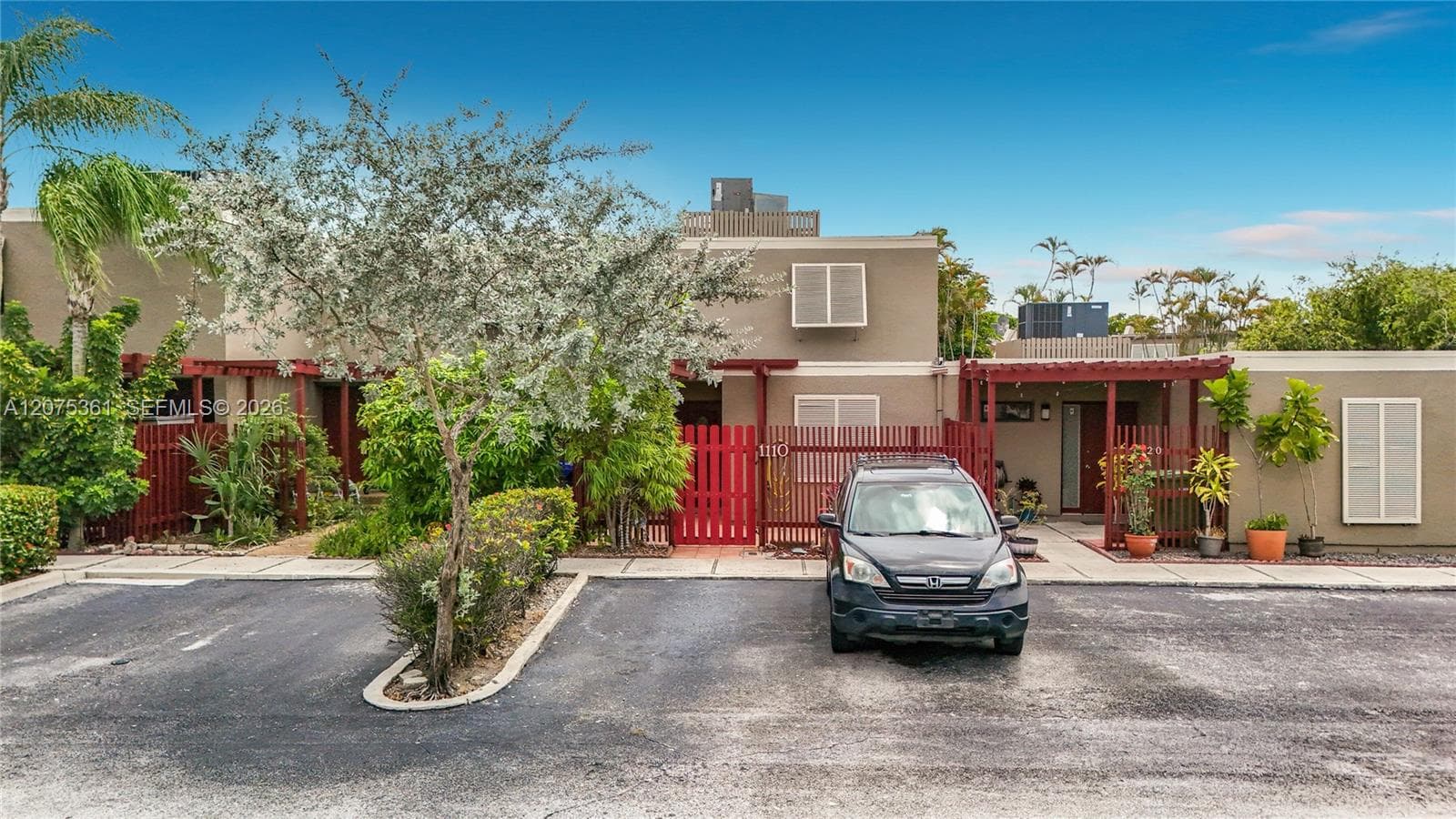 1110 W Fairway Rd, Pembroke Pines, FL 33026 photo 5