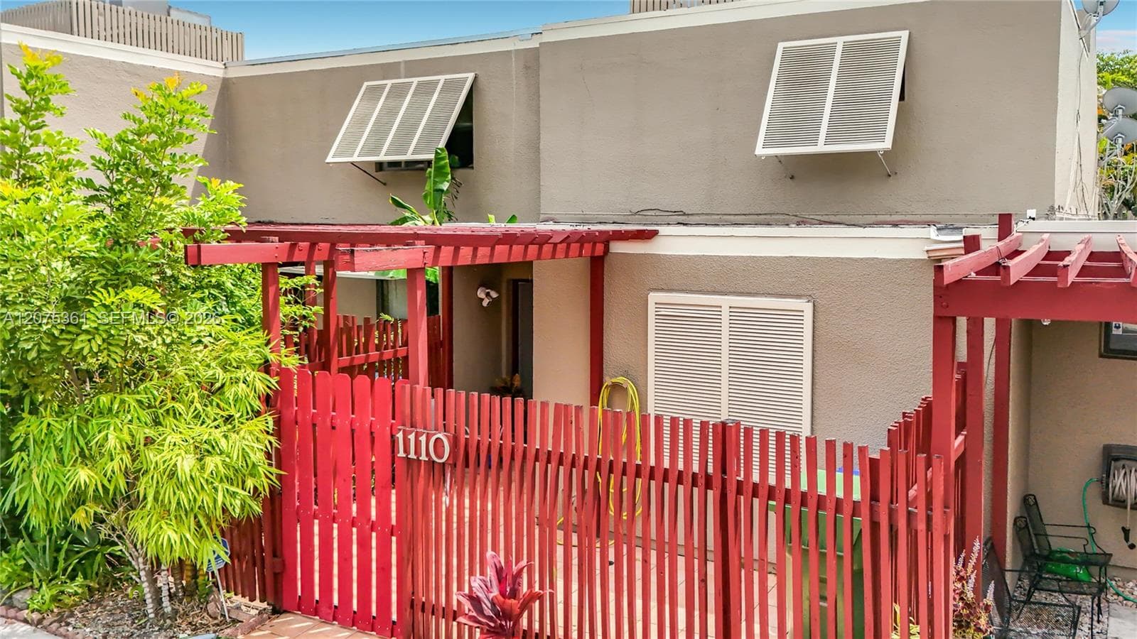 1110 W Fairway Rd, Pembroke Pines, FL 33026 photo 4