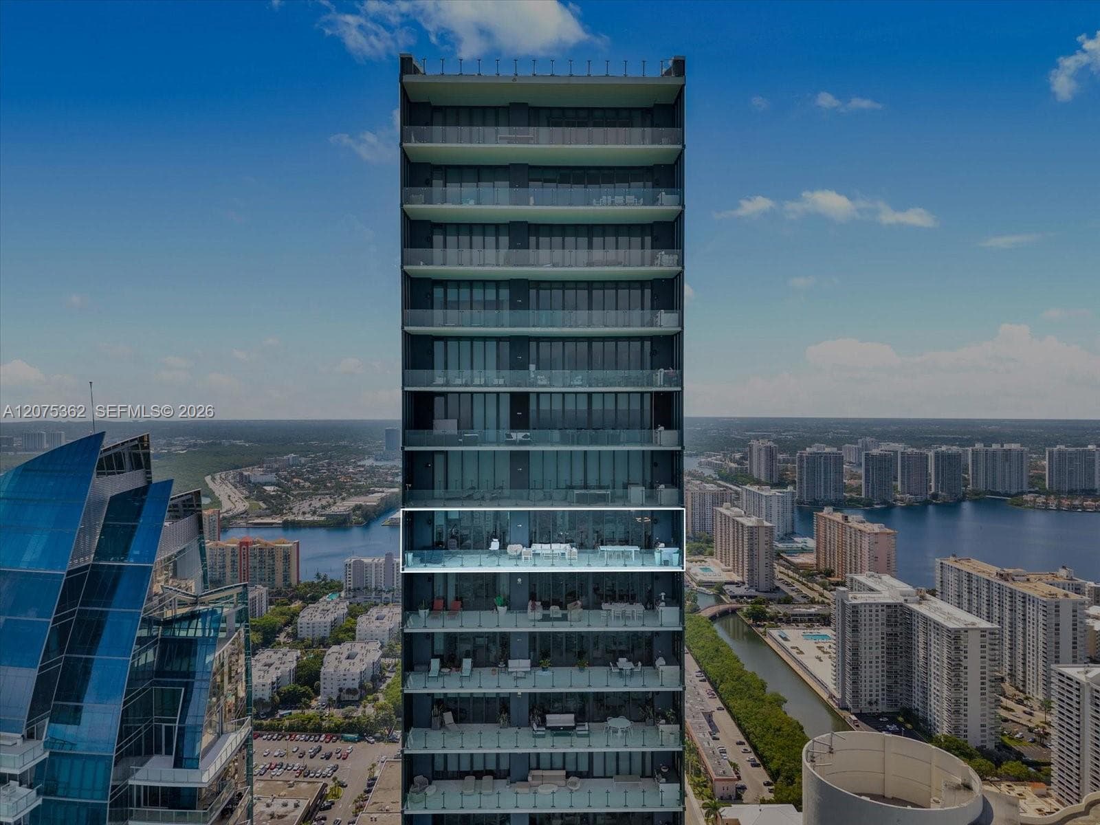 17141 Collins Ave # 4201, Sunny Isles Beach, FL 33160 photo 2