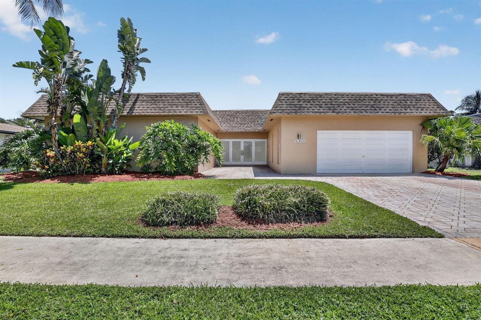 1820 SW 67th Terrace, Plantation, FL 33317 photo 2