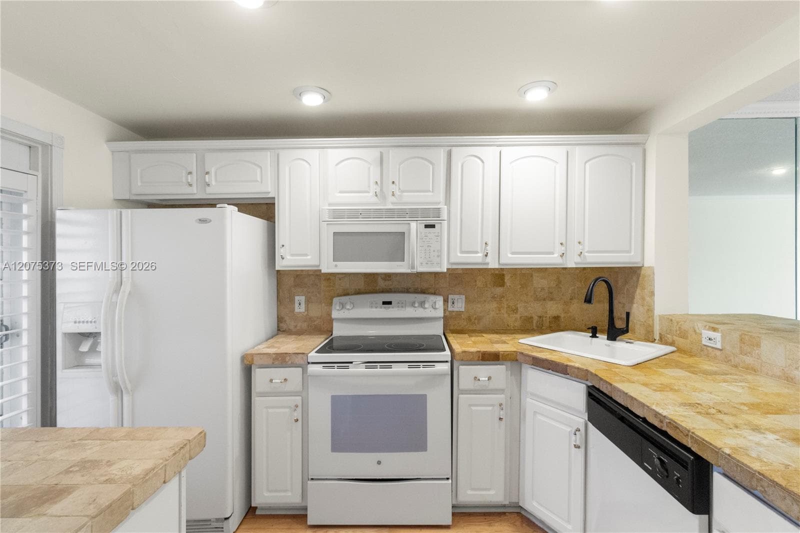 455 Paradise Isle Blvd # 402, Hallandale Beach, FL 33009 photo 2