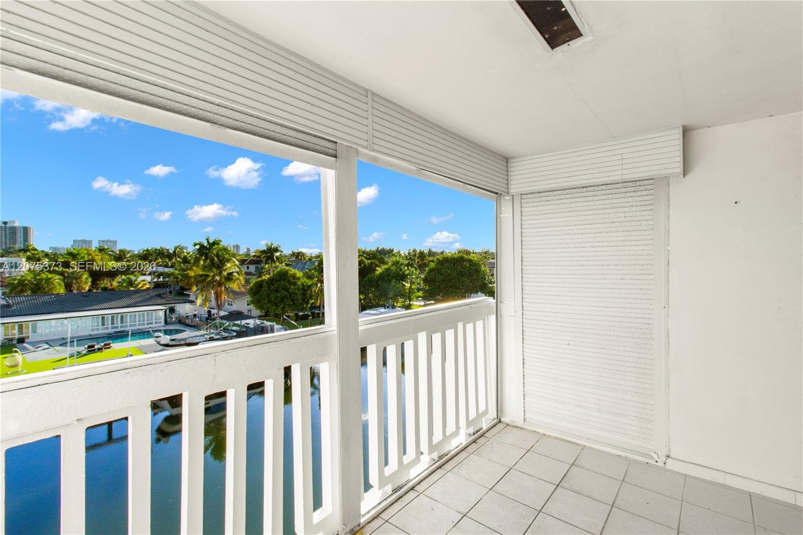 455 Paradise Isle Blvd # 402, Hallandale Beach, FL 33009 photo 4
