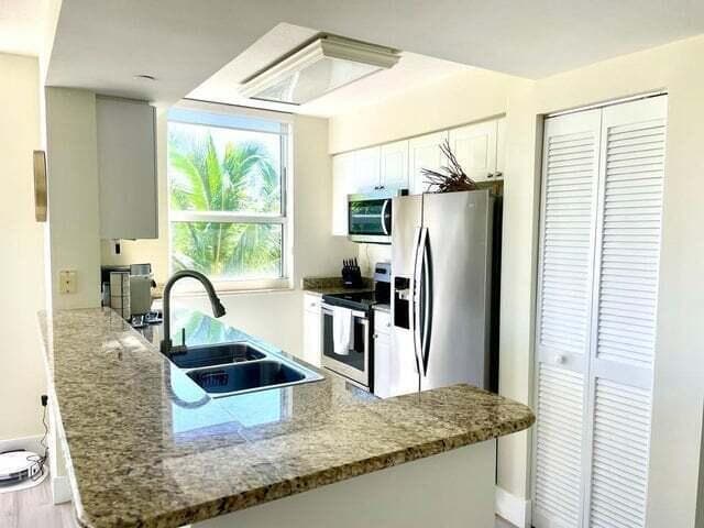 19501 W Country Club Drive # 414, Aventura, FL 33180 photo 3