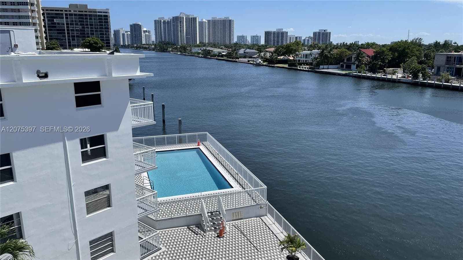 1913 S Ocean Dr # 419, Hallandale Beach, FL 33009 photo 2