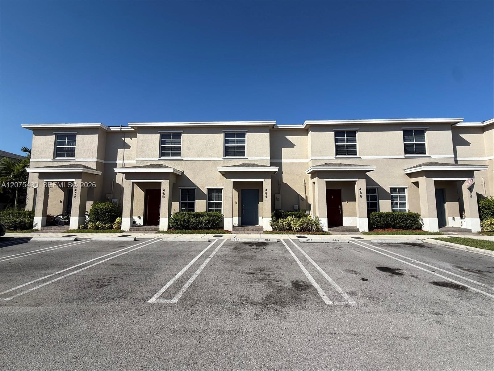 488 NE 5th Ter, Florida City, FL 33034 photo 4