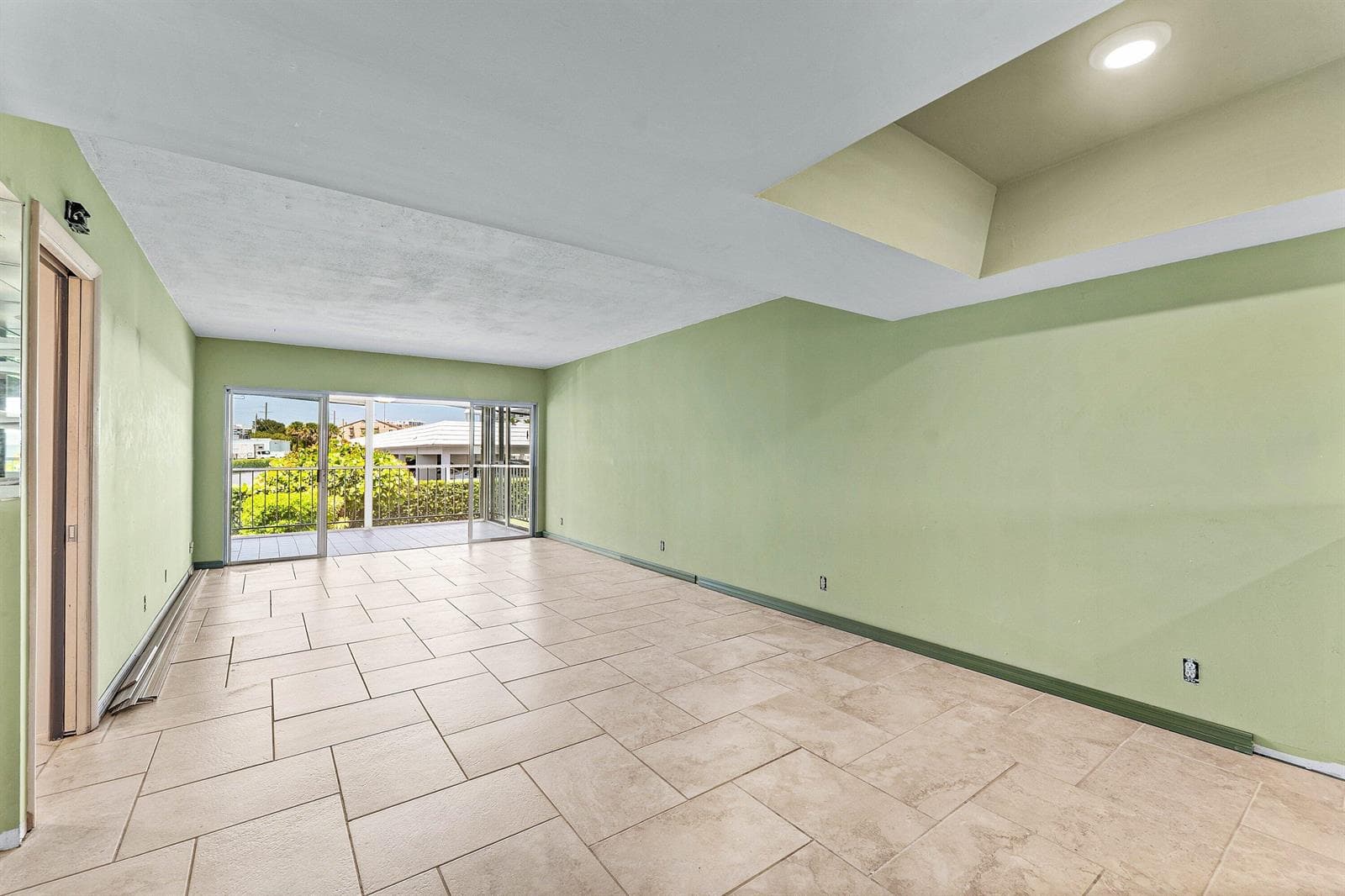 155 Yacht Club Drive # 101, North Palm Beach, FL 33408 photo 2
