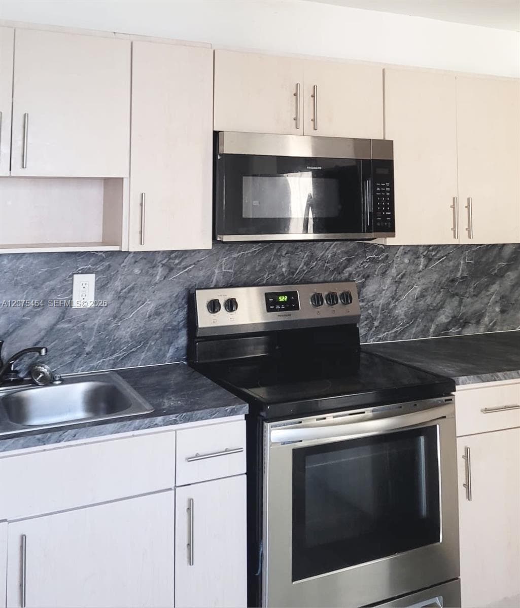 1003 NW 73 St # 0, Miami, FL 33150 photo 4
