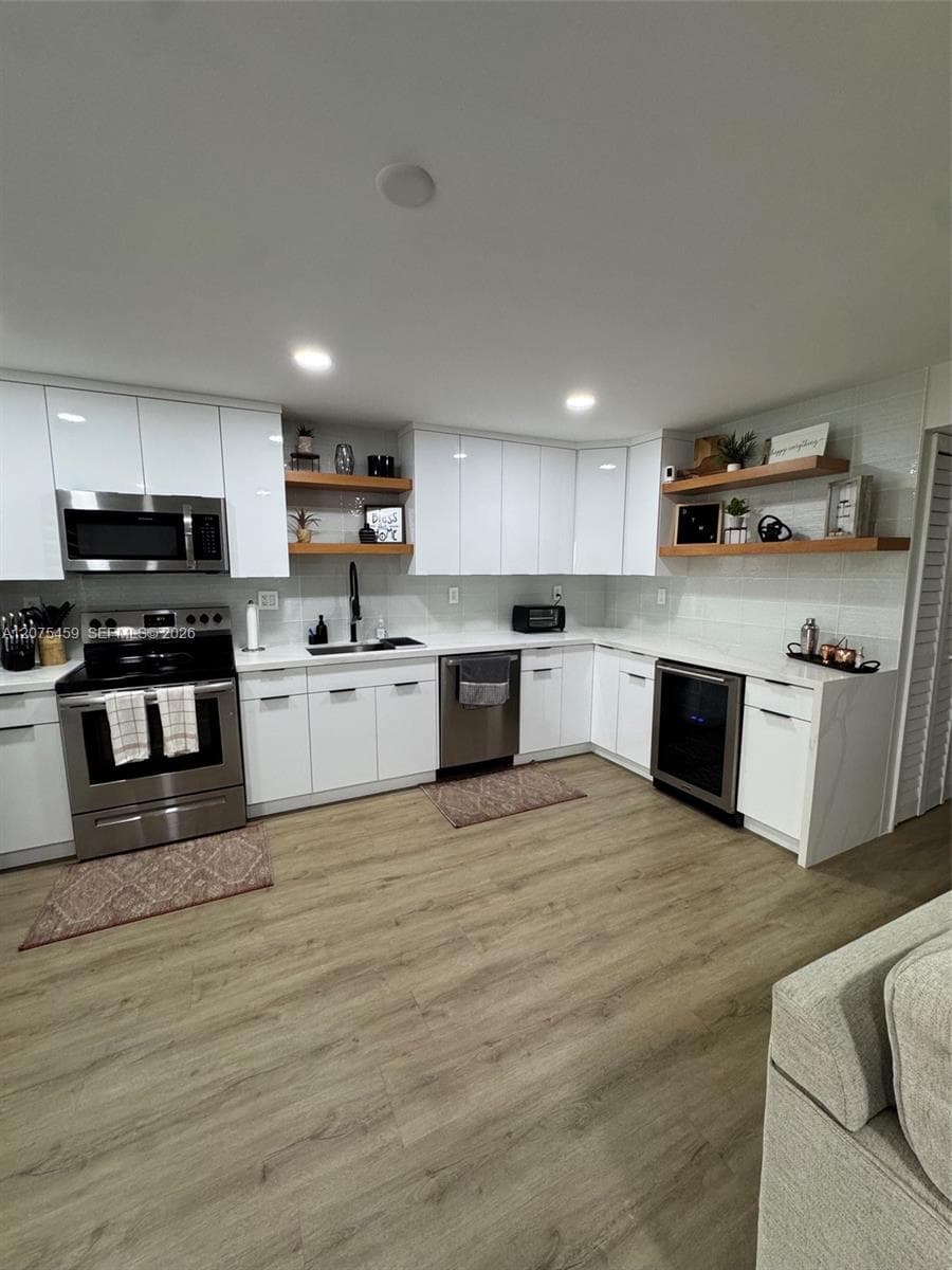 2420 Diana Dr # 402, Hallandale Beach, FL 33009 photo 3