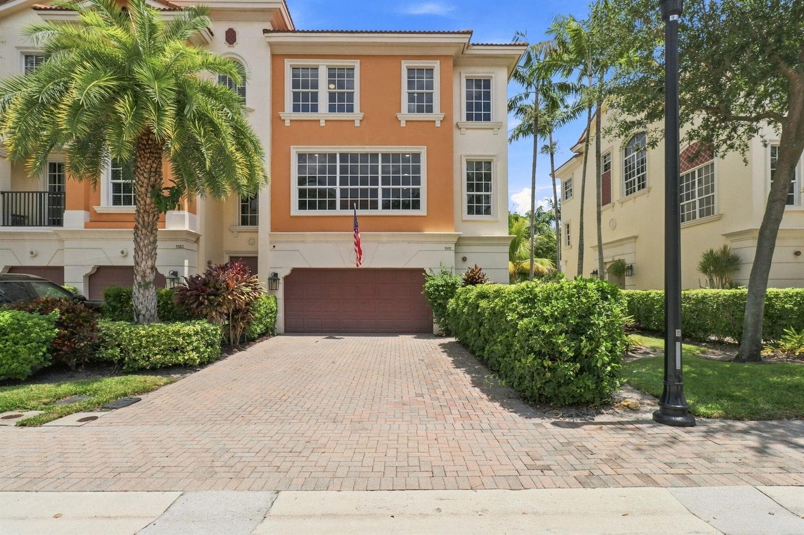 5570 NE TRIESTE Way, Boca Raton, FL 33487 photo 2