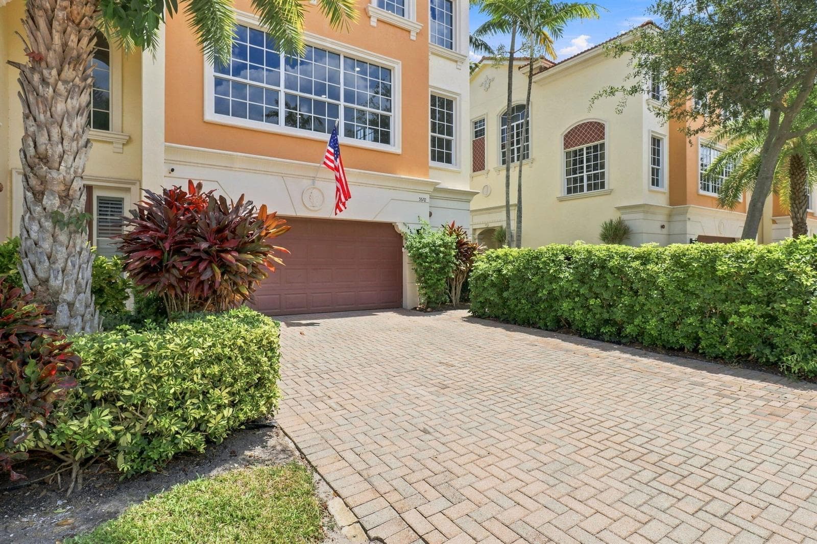 5570 NE TRIESTE Way, Boca Raton, FL 33487 photo 3