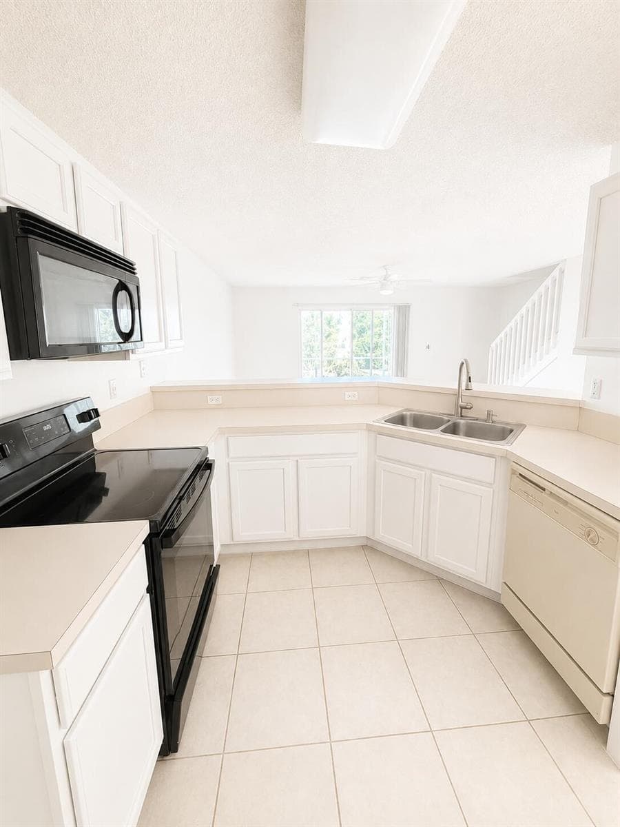 111 FOX MEADOW Run, Jupiter, FL 33458 photo 3