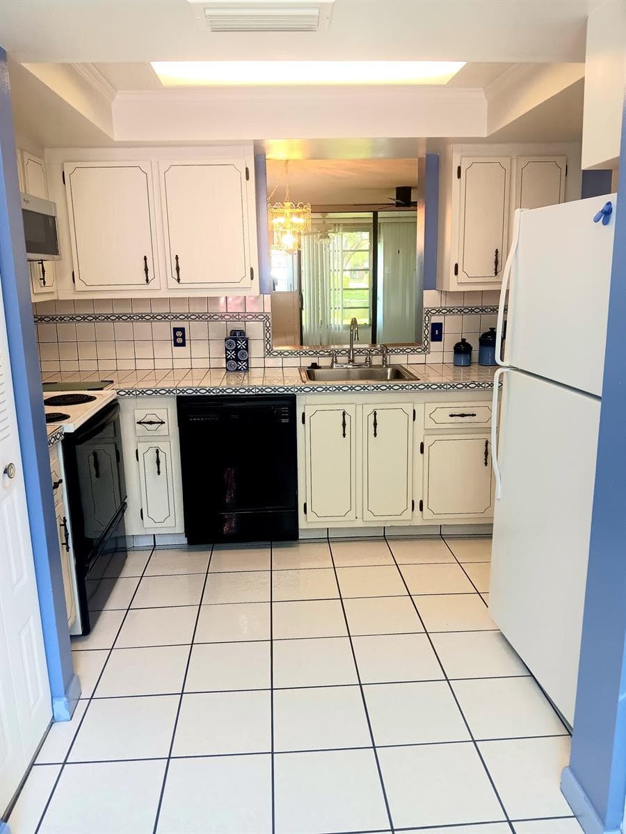 7341 NW 18th Street # 107, Margate, FL 33063 photo 4