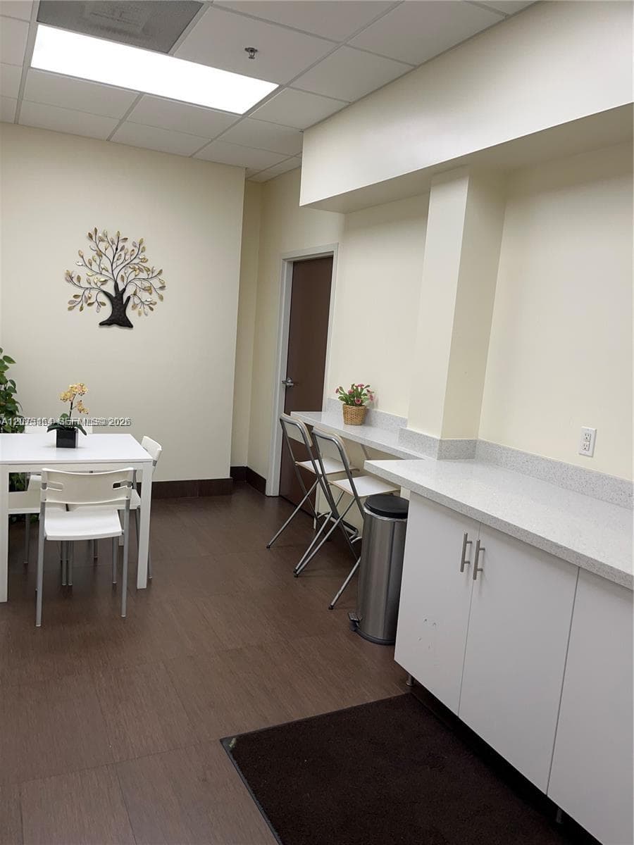 18191 NW 68th Ave # 212, Miami, FL 33015 photo 2